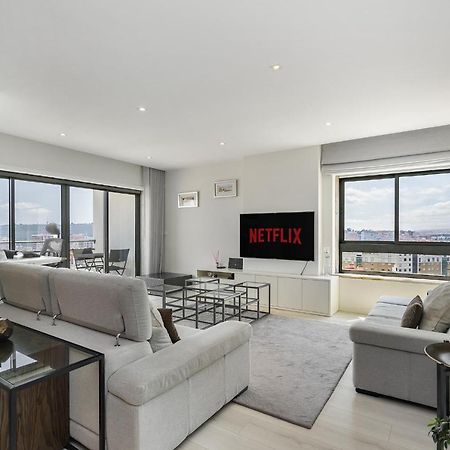 Whome Family Condo - Urban Retreat With Parking, Ac, Elevator In Great Location Lisbon Bagian luar foto