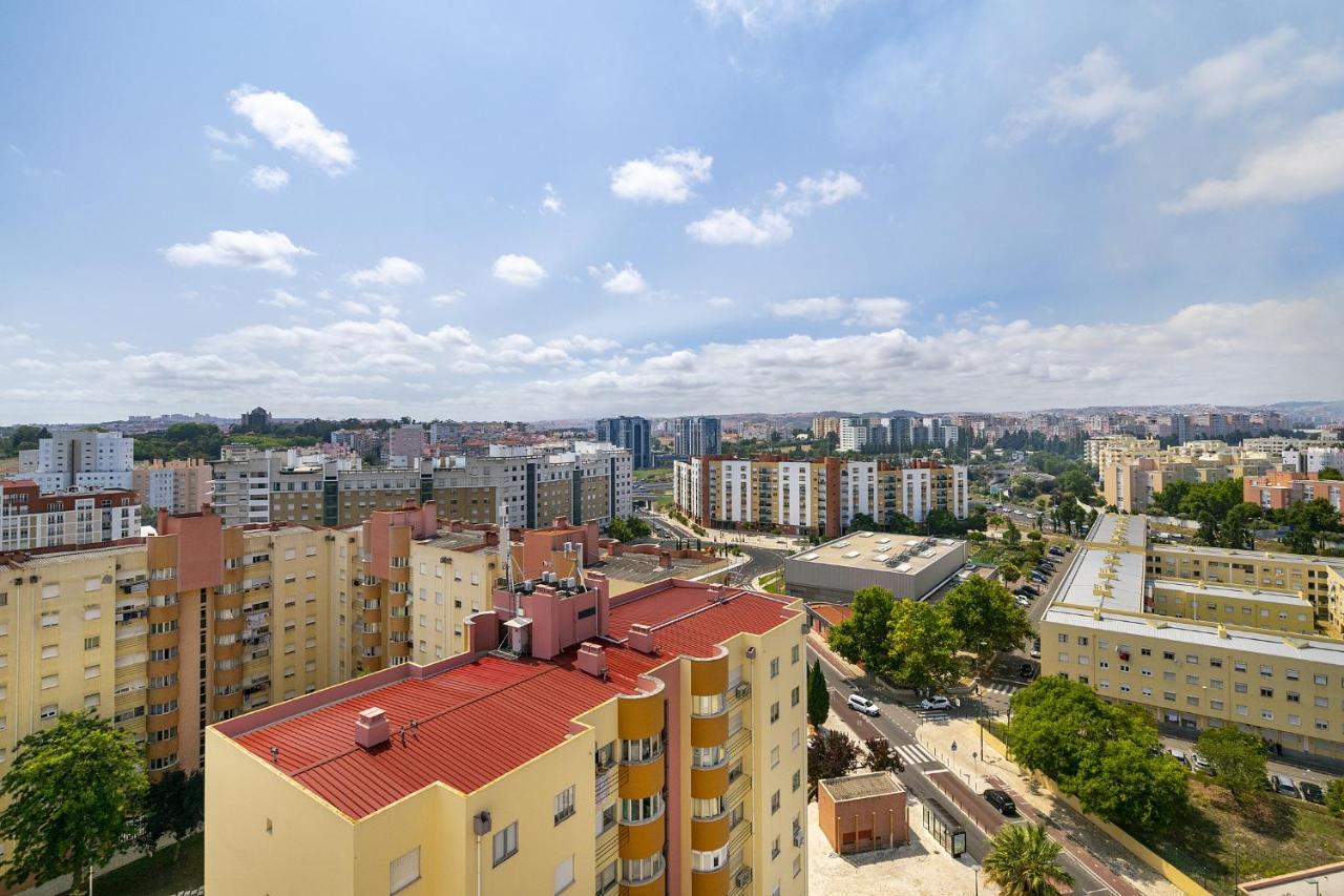 Whome Family Condo - Urban Retreat With Parking, Ac, Elevator In Great Location Lisbon Bagian luar foto