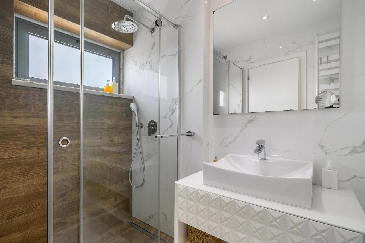 Whome Family Condo - Urban Retreat With Parking, Ac, Elevator In Great Location Lisbon Bagian luar foto
