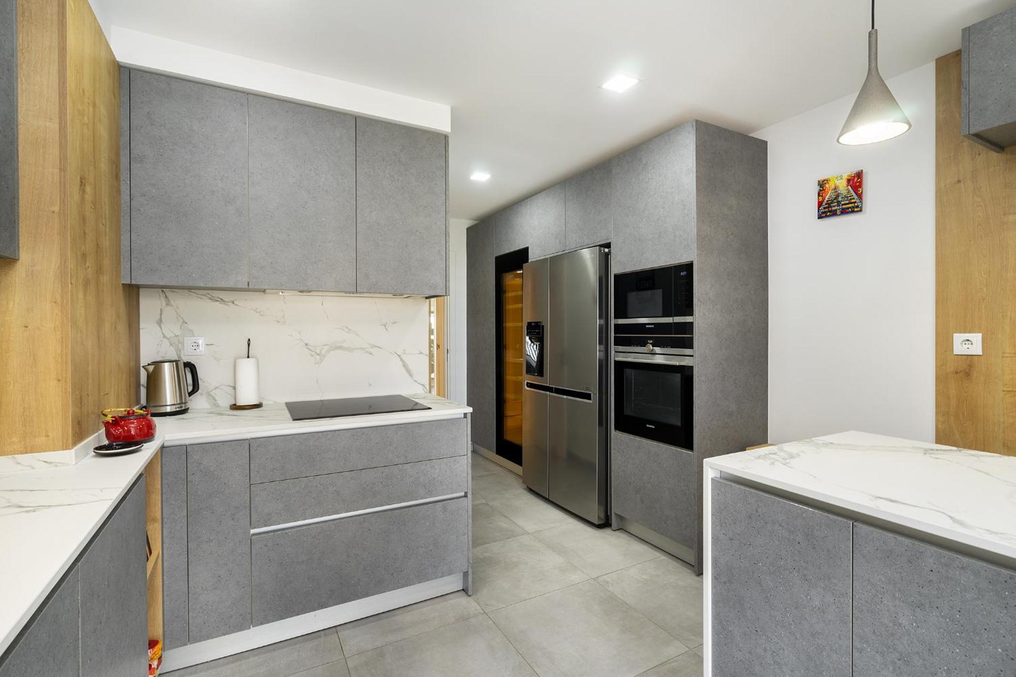 Whome Family Condo - Urban Retreat With Parking, Ac, Elevator In Great Location Lisbon Bagian luar foto